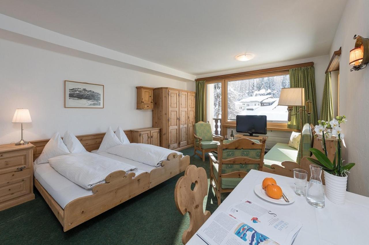 Ferienwohnungen Seraina Sils im Engadin Exterior foto